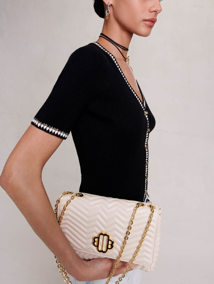 Fitted knitted pullover