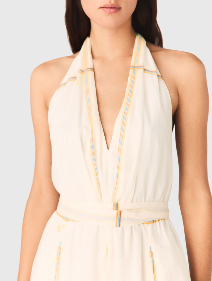 Short patterned backless dress