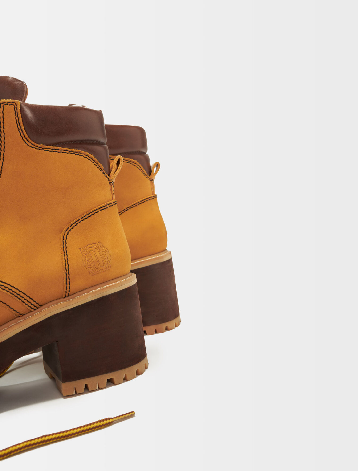 Heeled leather boots