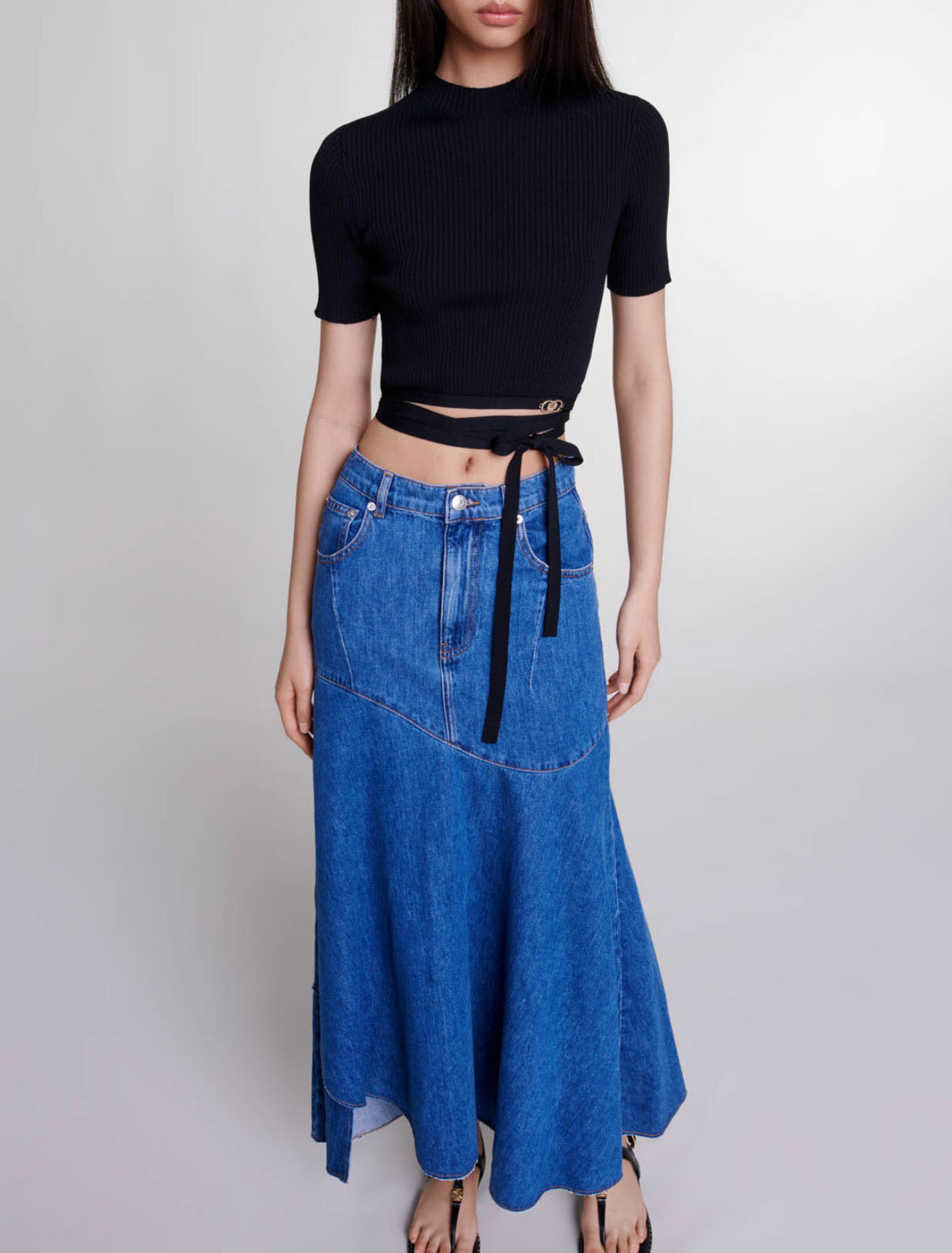 Criss-cross cropped top