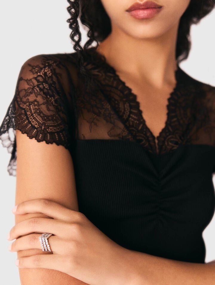 Two-tone rhinestone ring