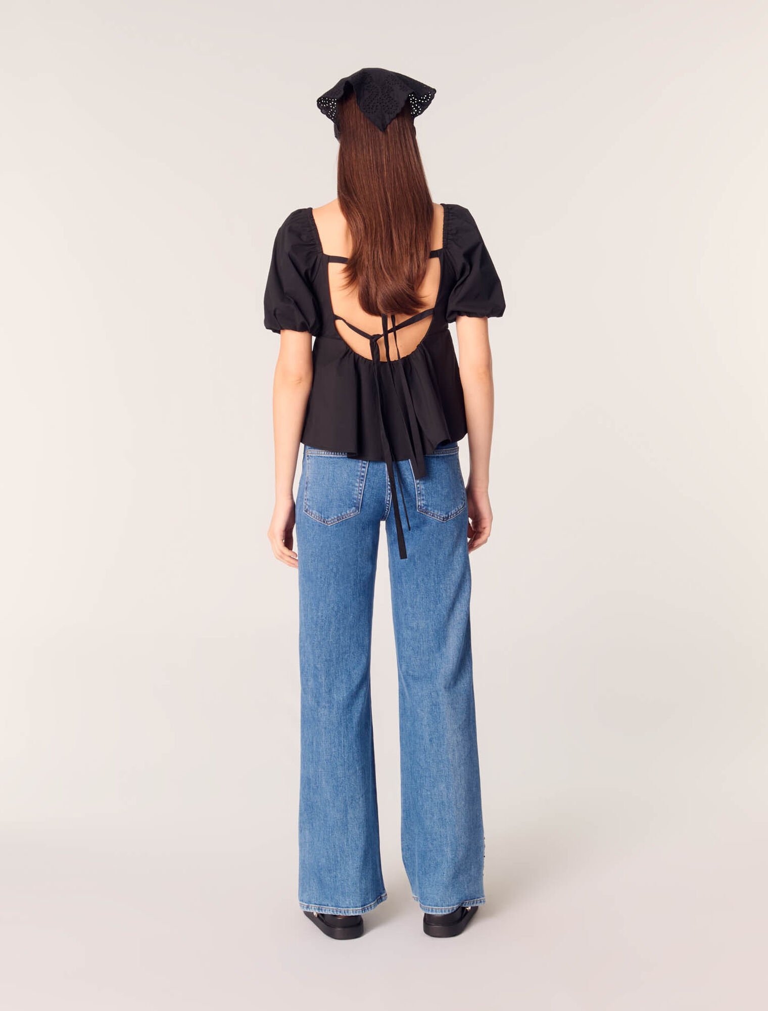 Embroidered jeans with rhinestones