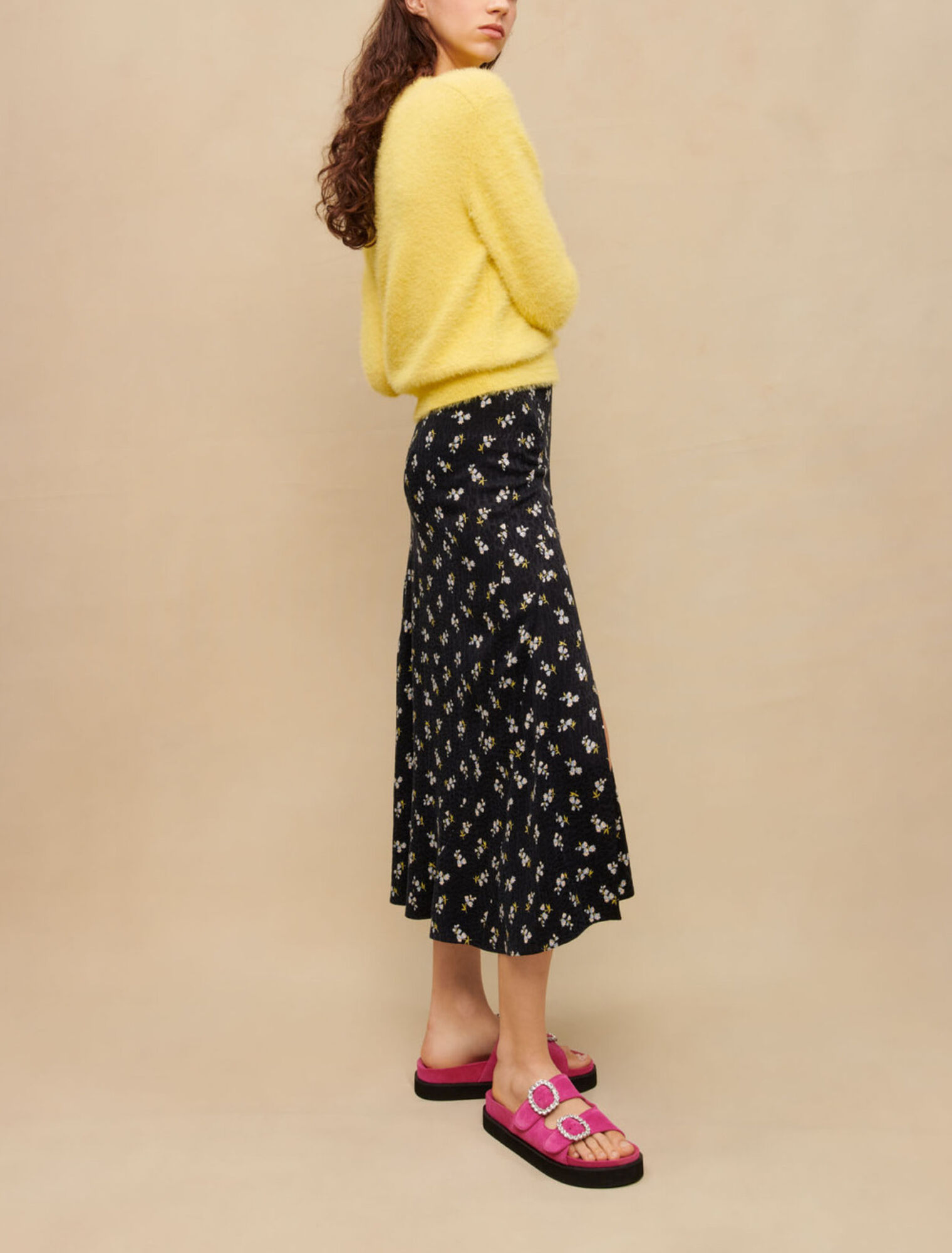 Yellow fluffy round-neck sweater
