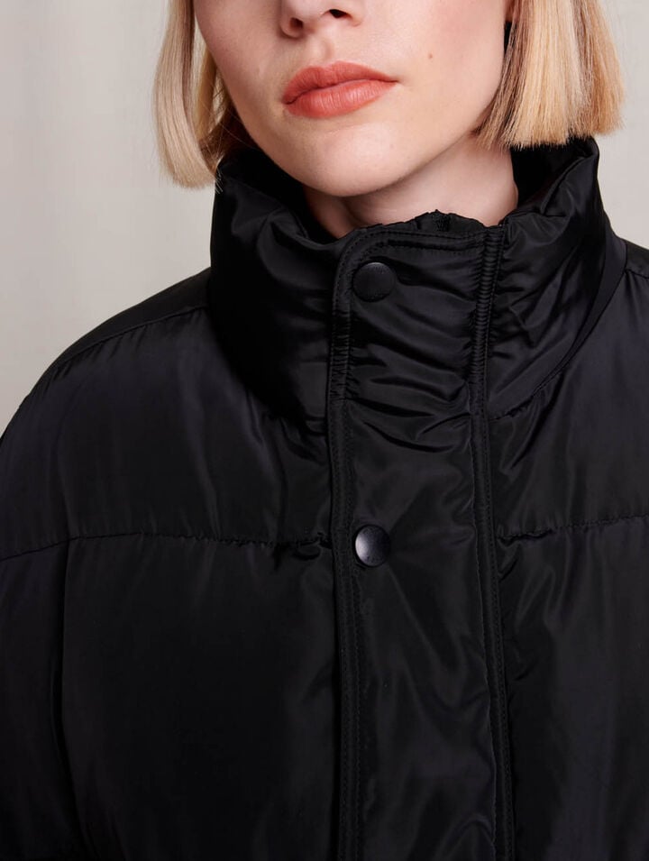 Sleeveless puffer jacket
