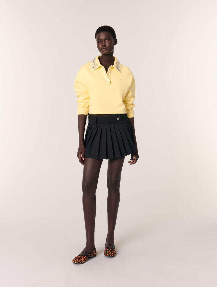 Short pleated skirt
