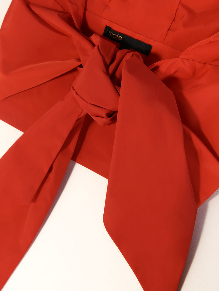 Retractable scarf hood