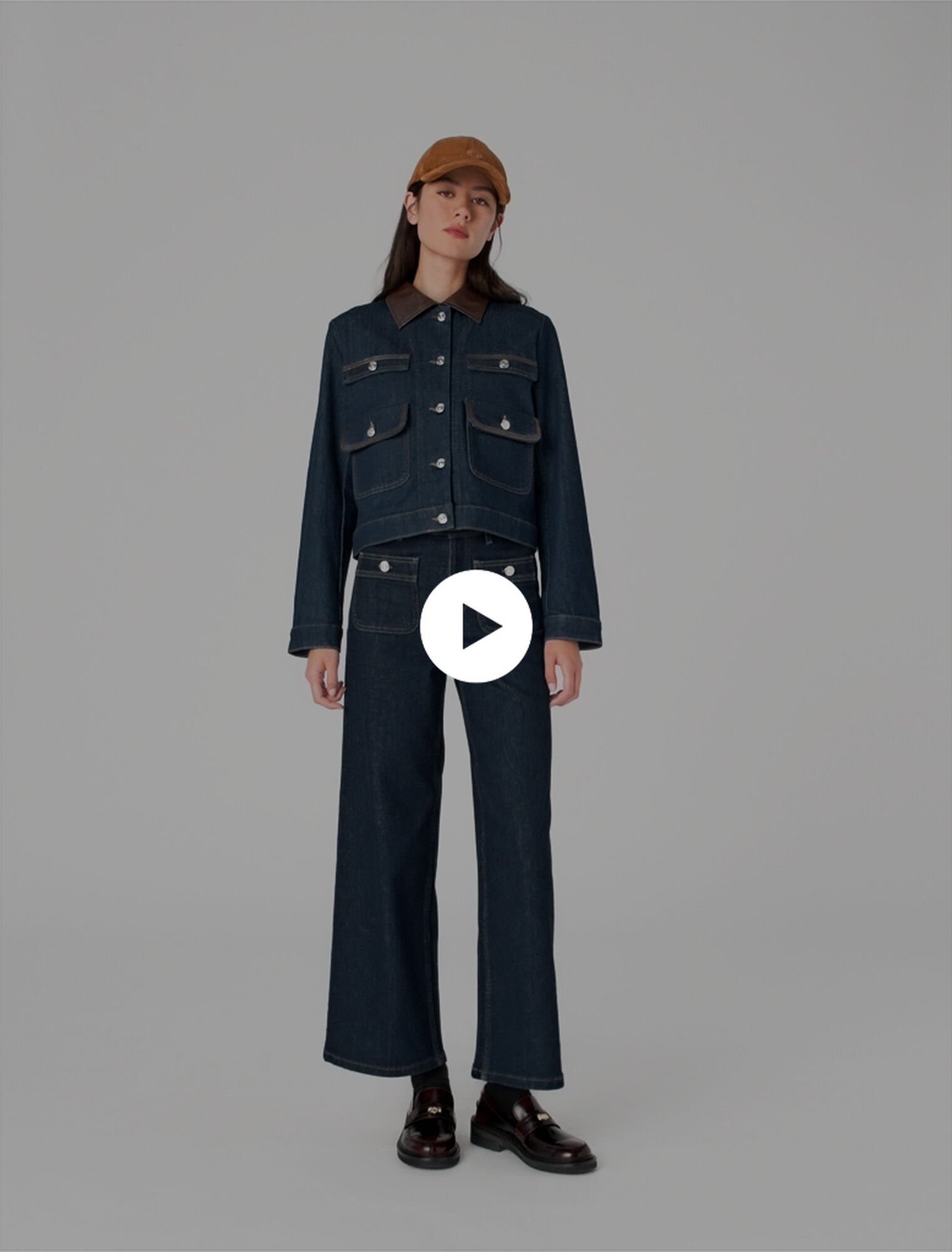 Wide jeans with patch pockets