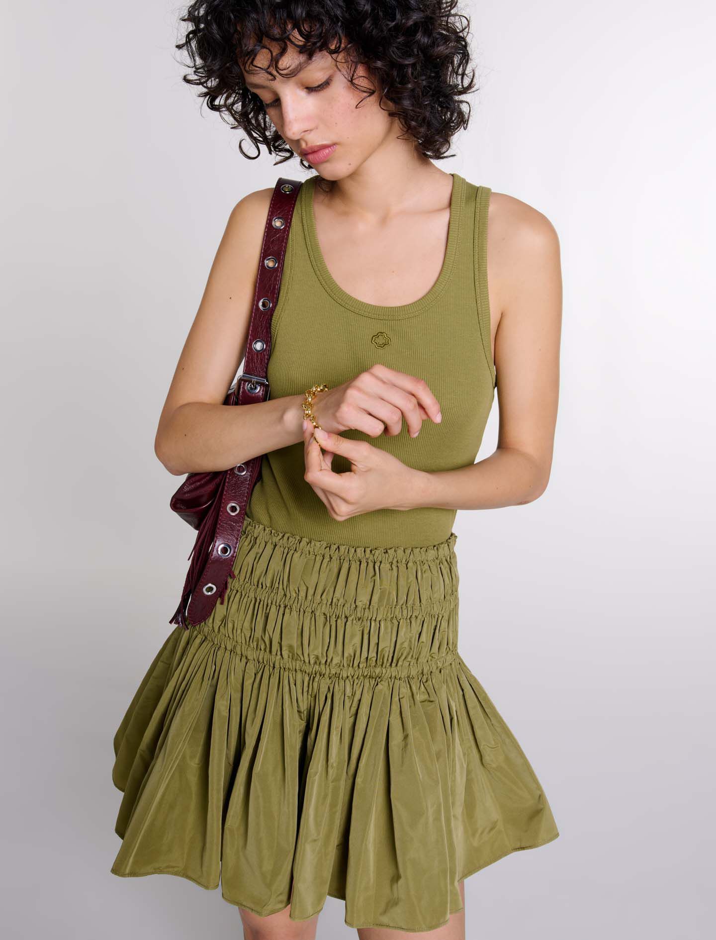 【通販激安】 Short taffeta mini-skirt トップス