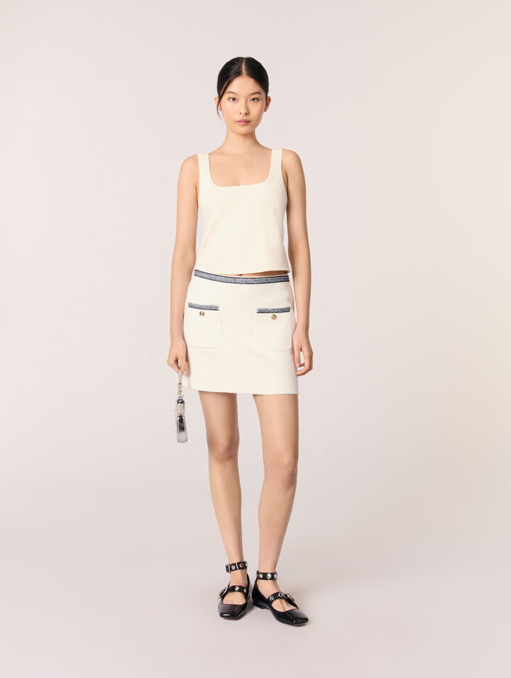 Short skirt with contrasting trim