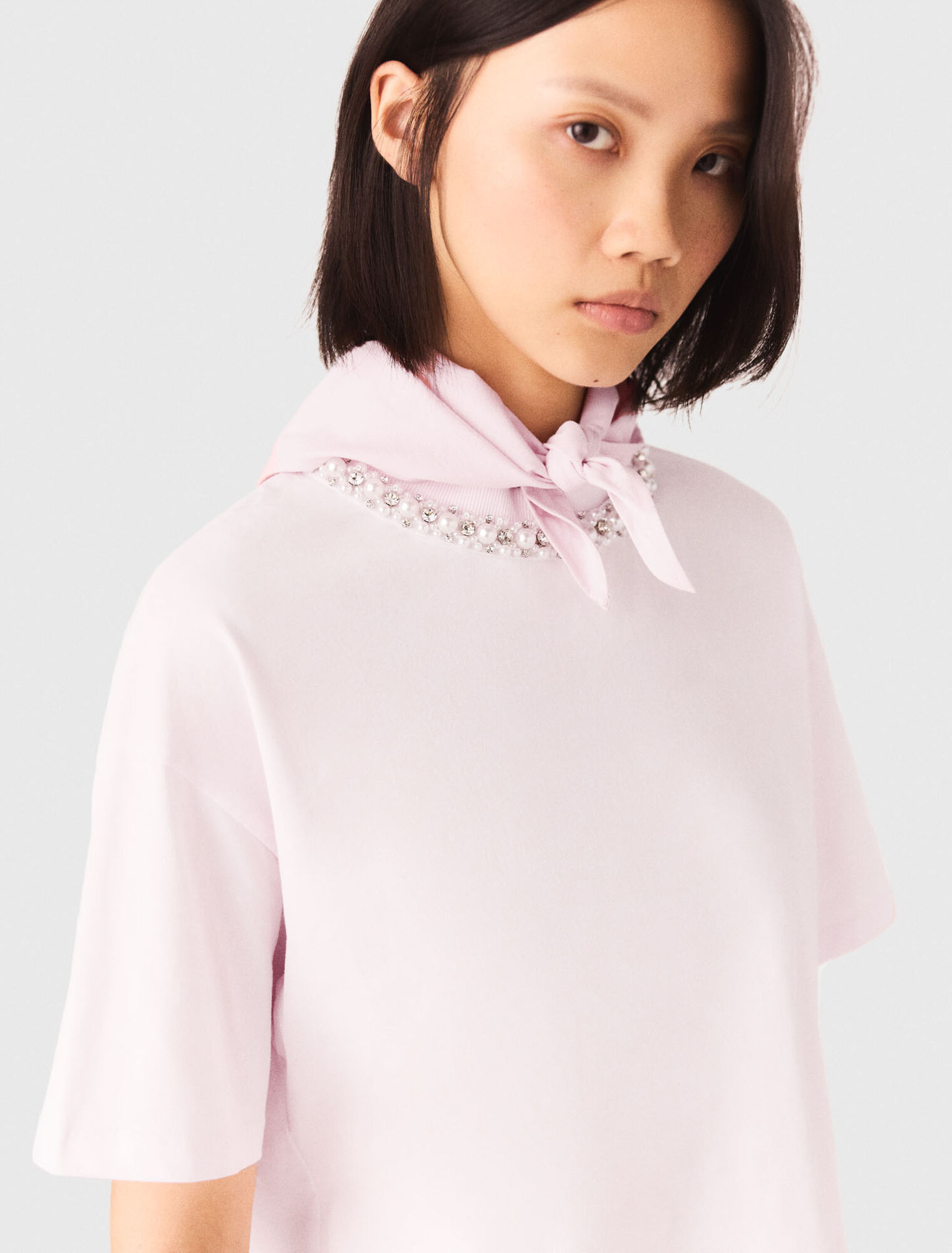 Jewellery neck T-shirt