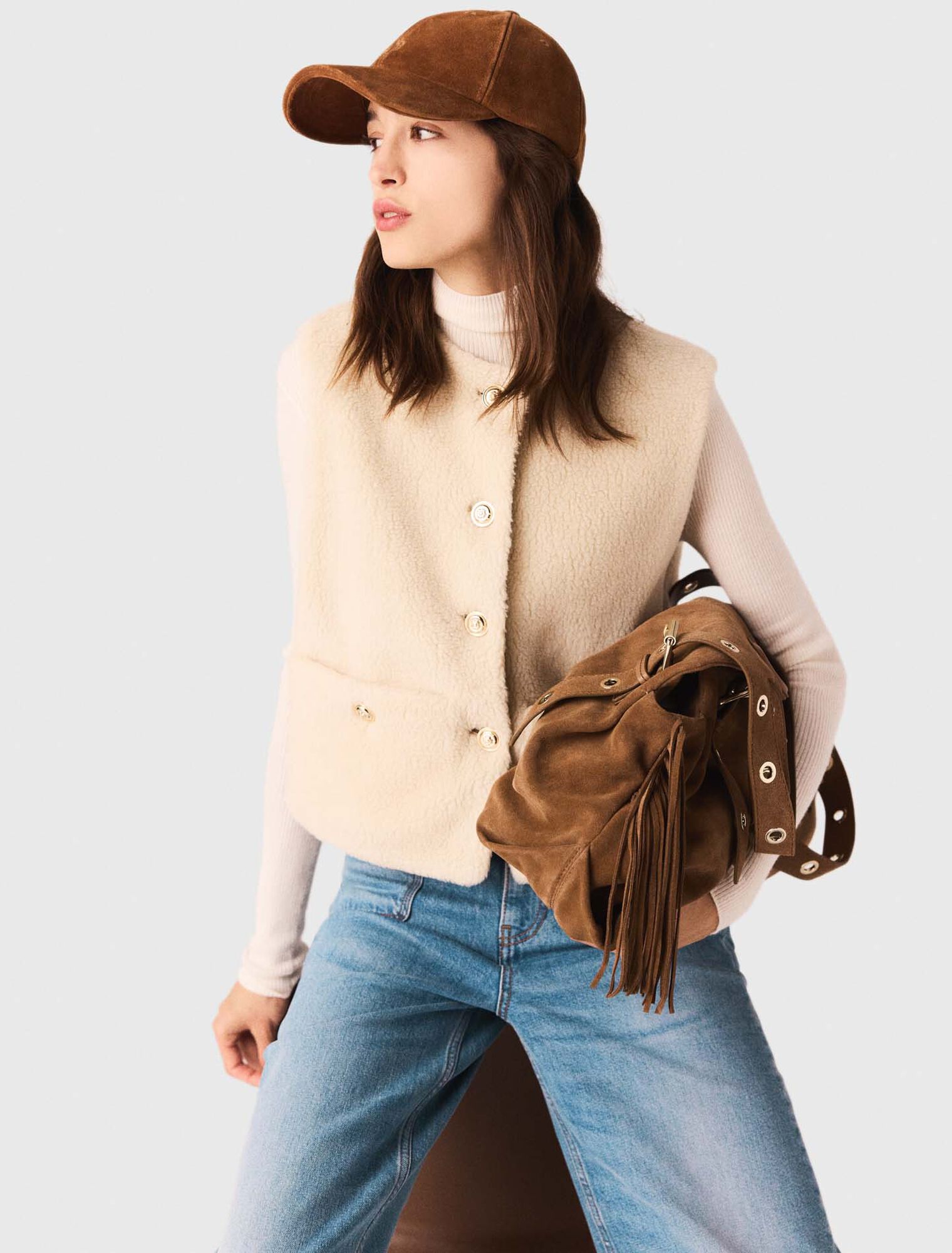 Short sleeveless puffer jacket Short sleeveless puffer jacket