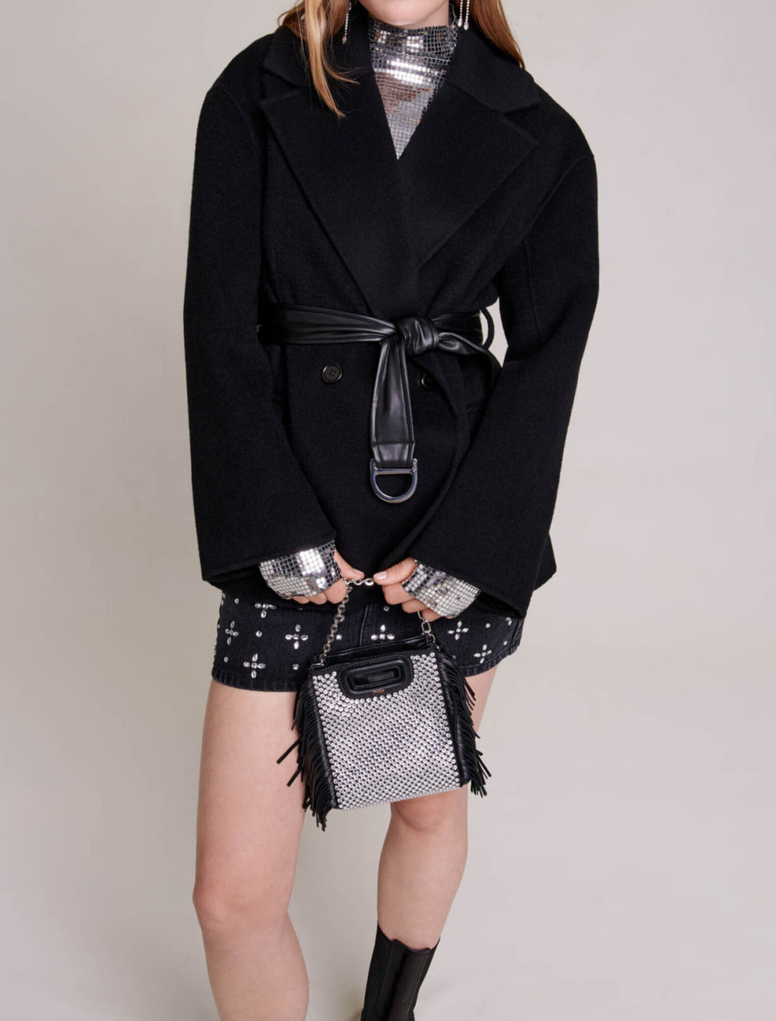 Short tied coat