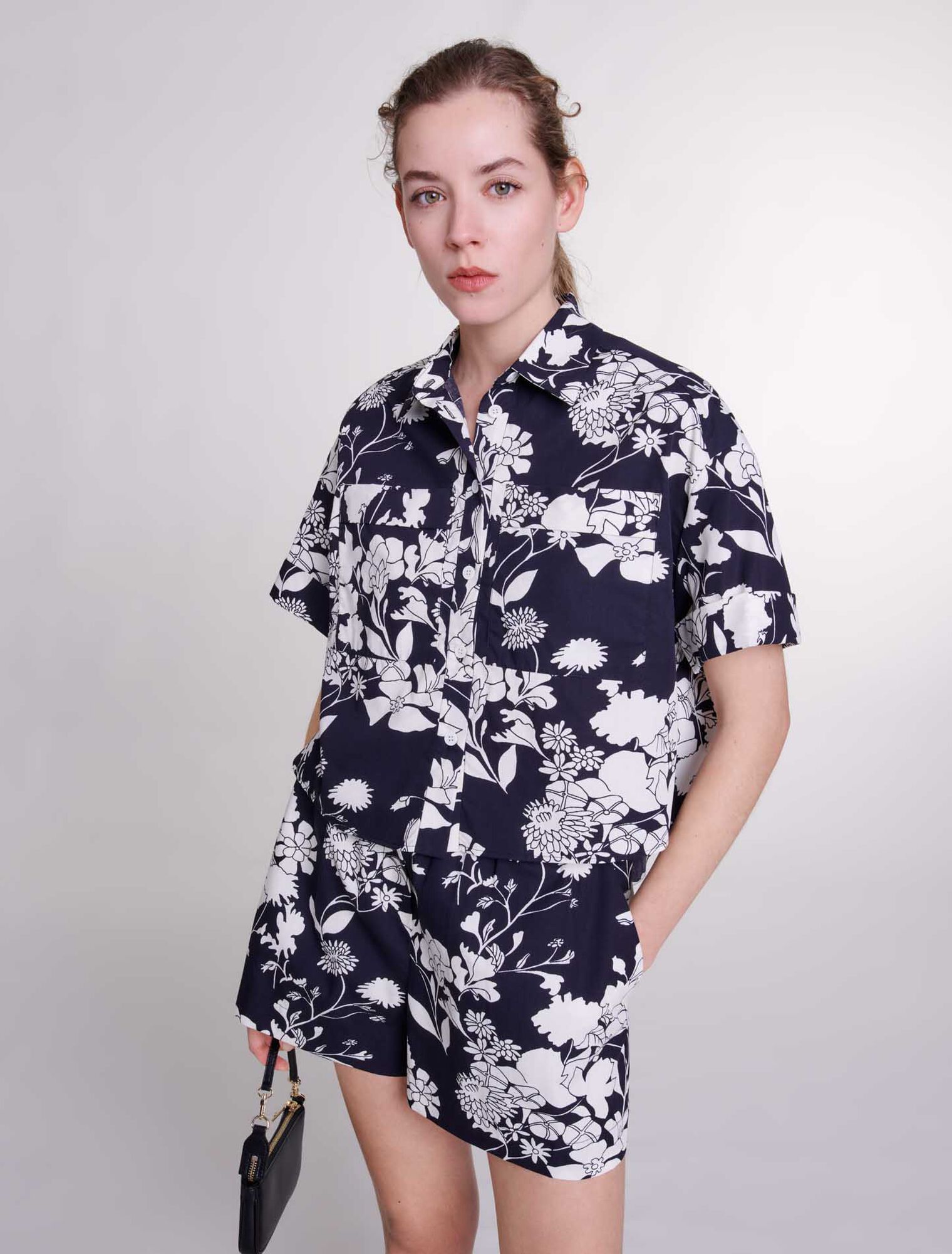 Patterned cropped shirt