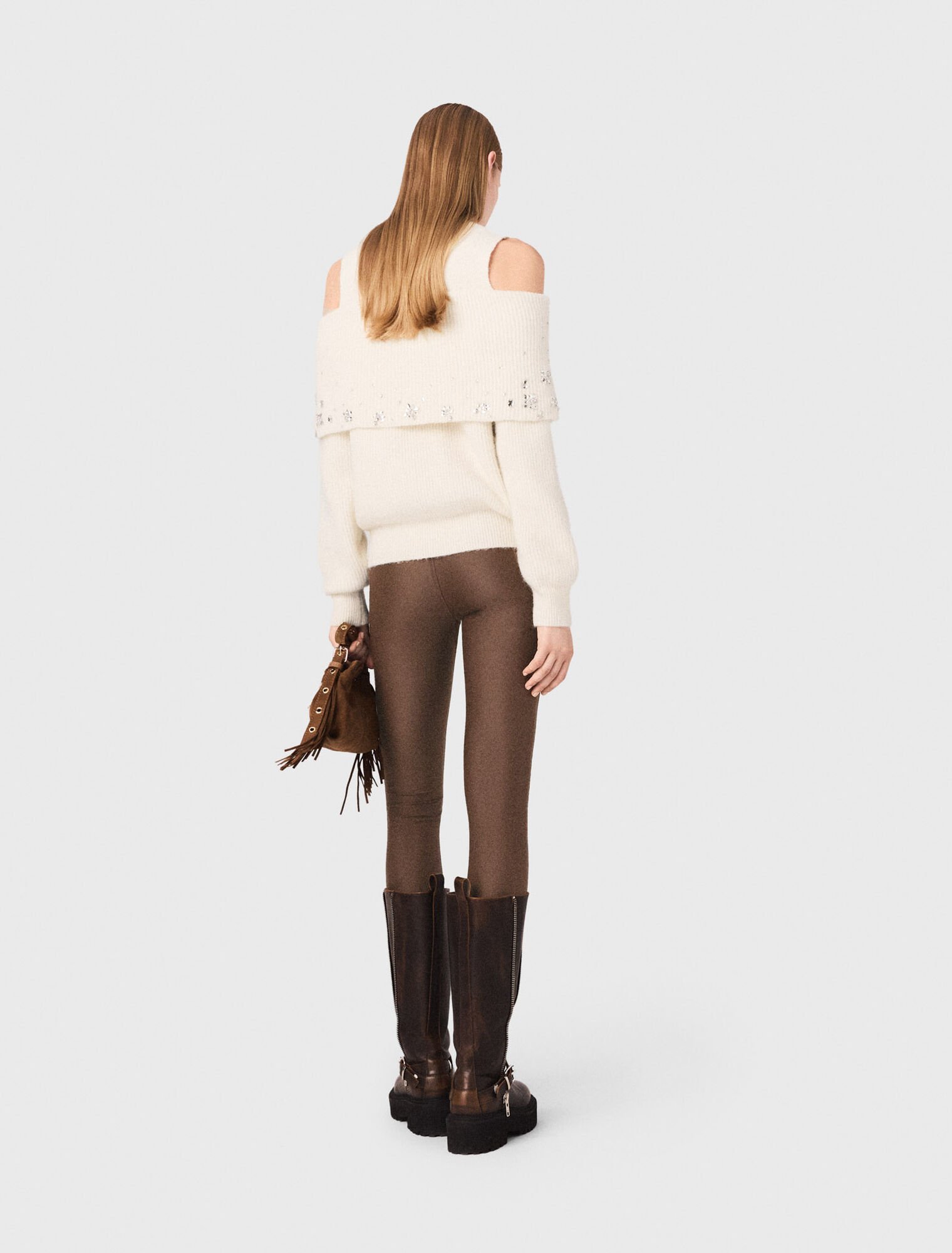 Off-the-shoulder jumper with jewellery Off-the-shoulder jumper with jewellery