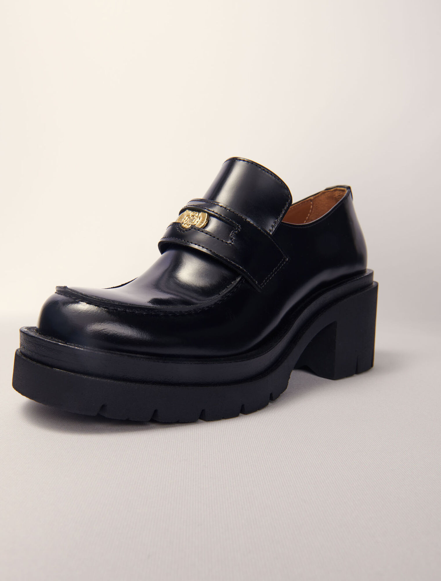Heeled loafers
