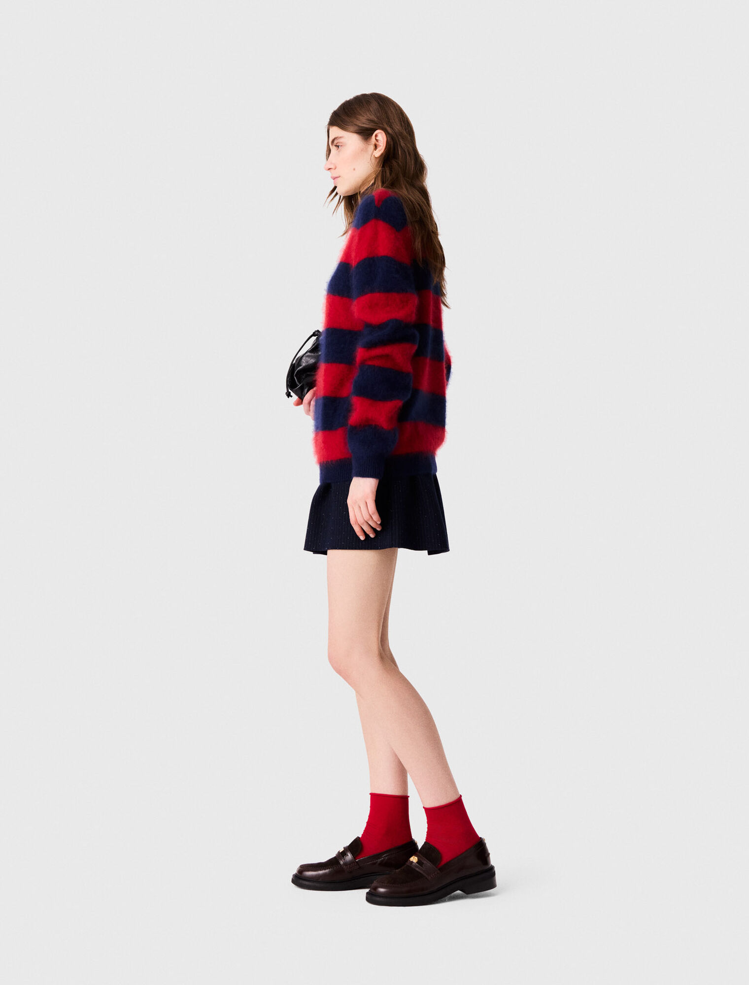 Fluffy sweater with poplin collar