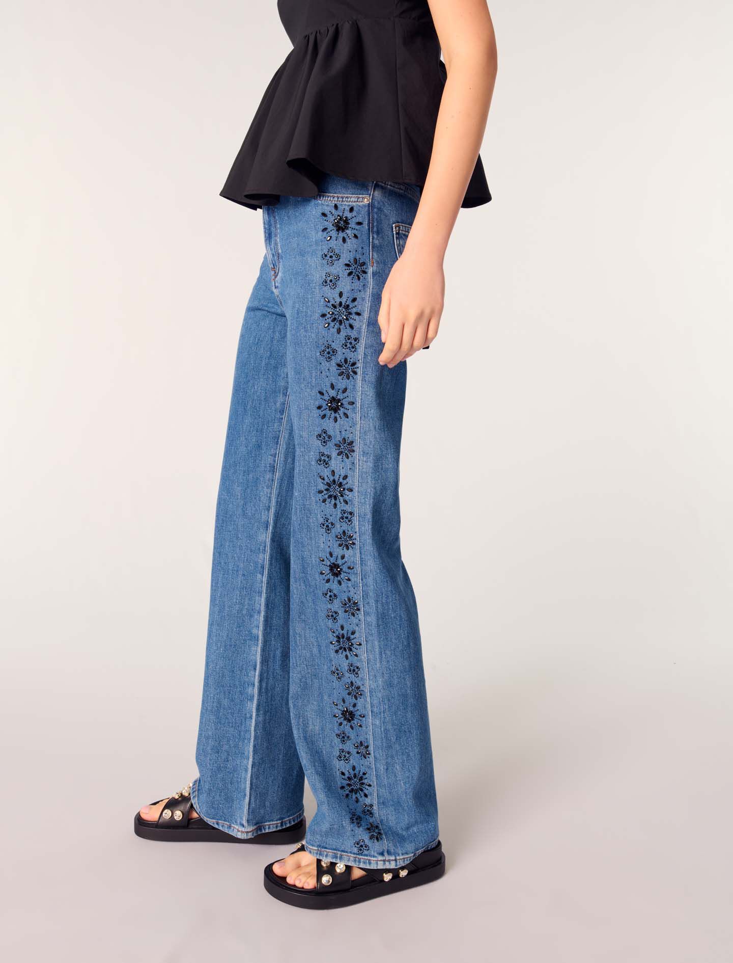 majeページ Wide-leg rhinestone cutaway jeans Blue For Women | Maje