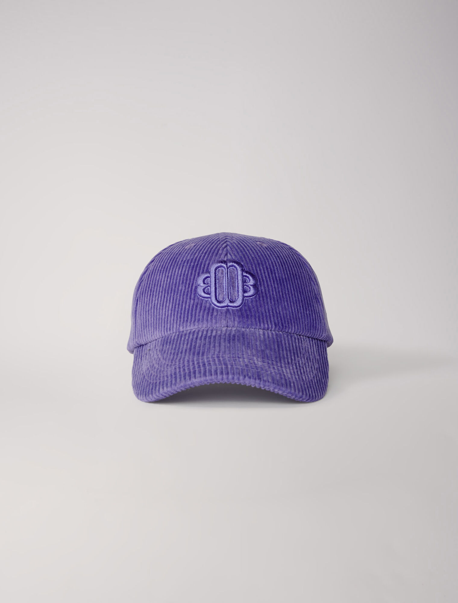 Cap in velvet