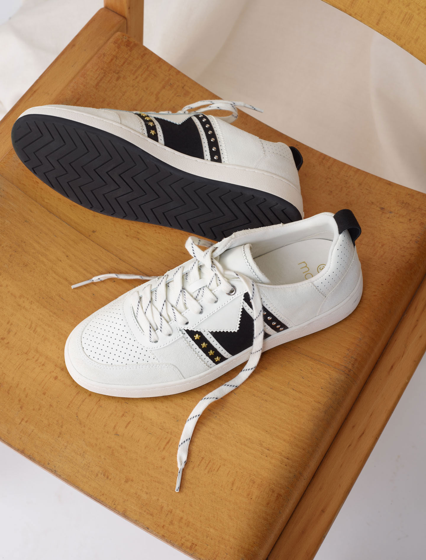 Two-tone leather sneakers