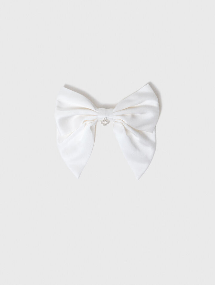 Satin-effect bow barrette