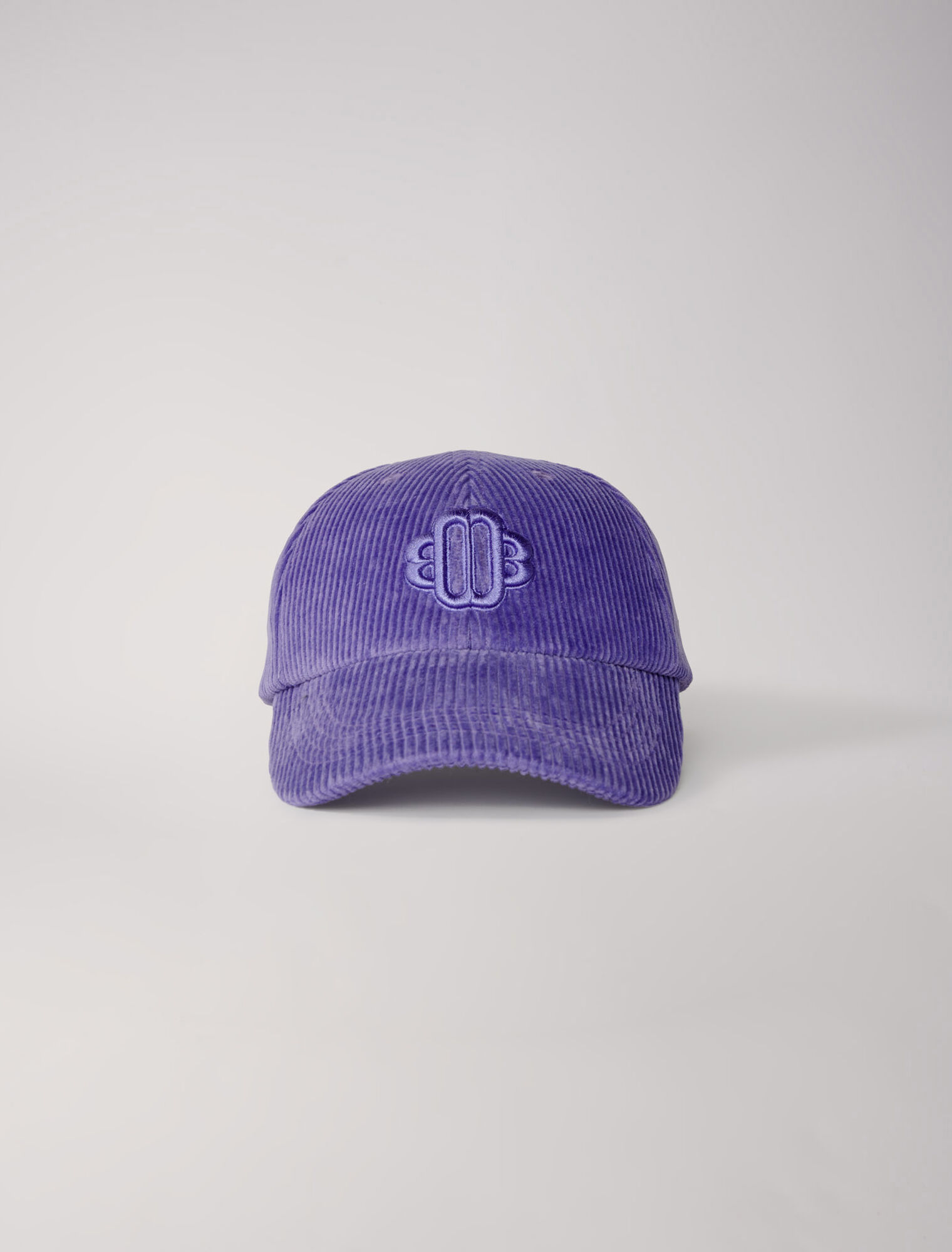 Cap in velvet