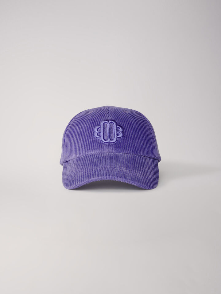 Cap in velvet