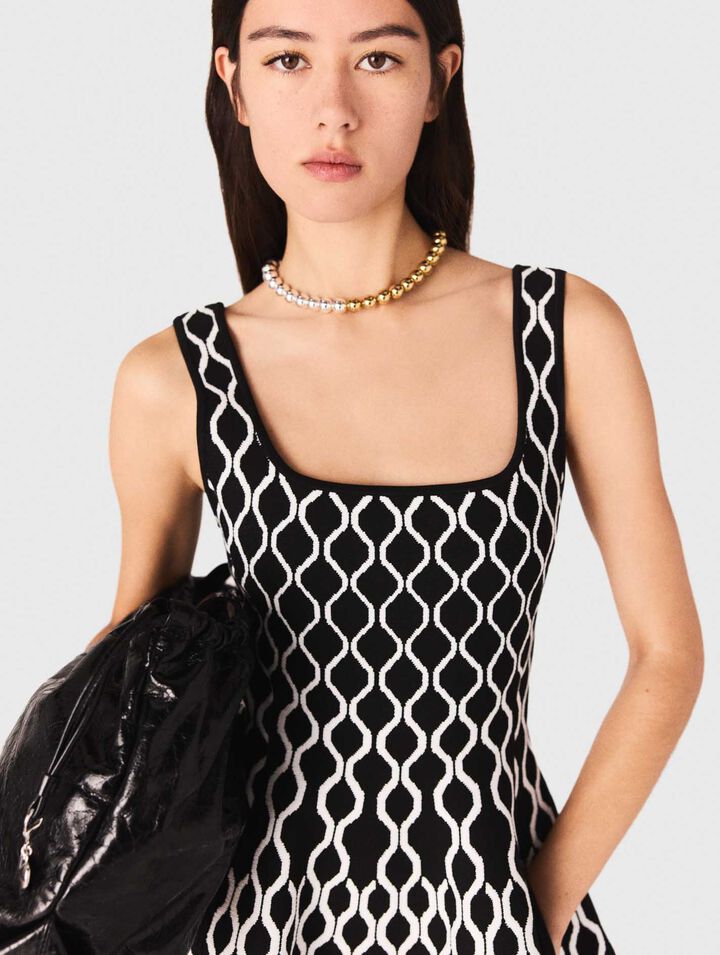 Mini patterned knit dress