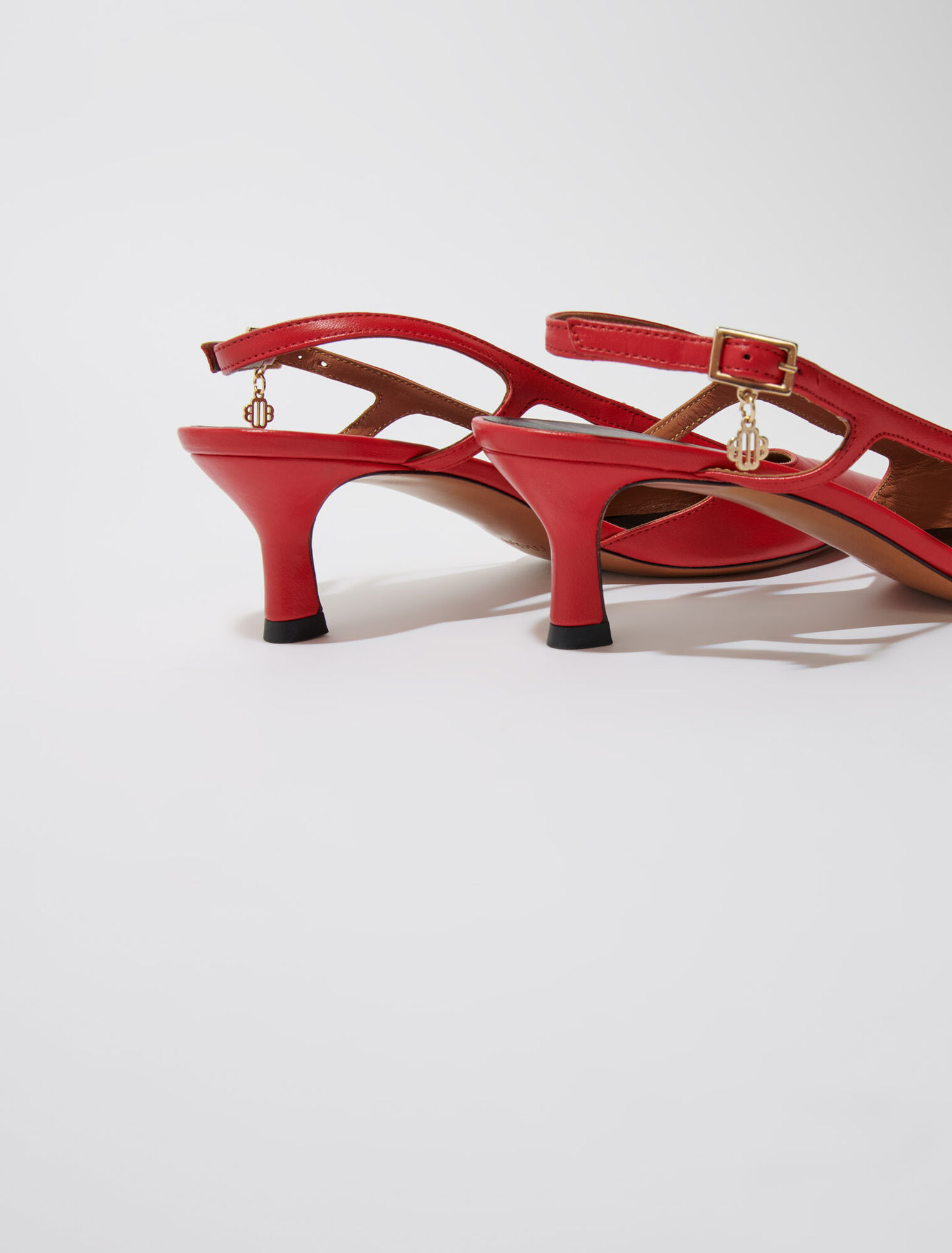 Leather court shoes