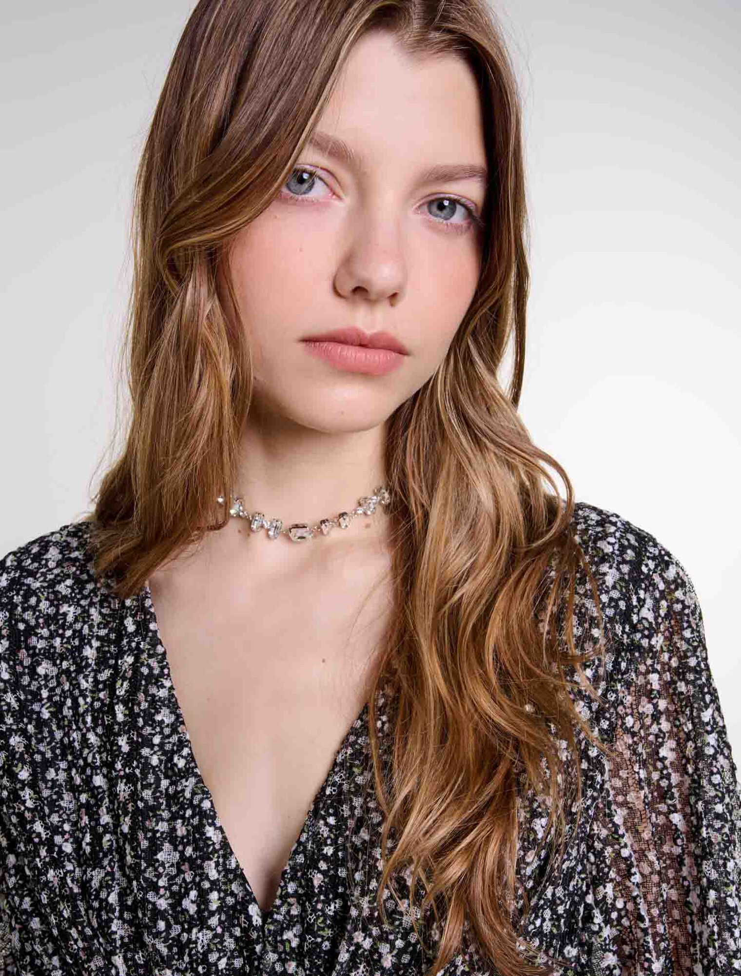 Gold rhinestone choker necklace