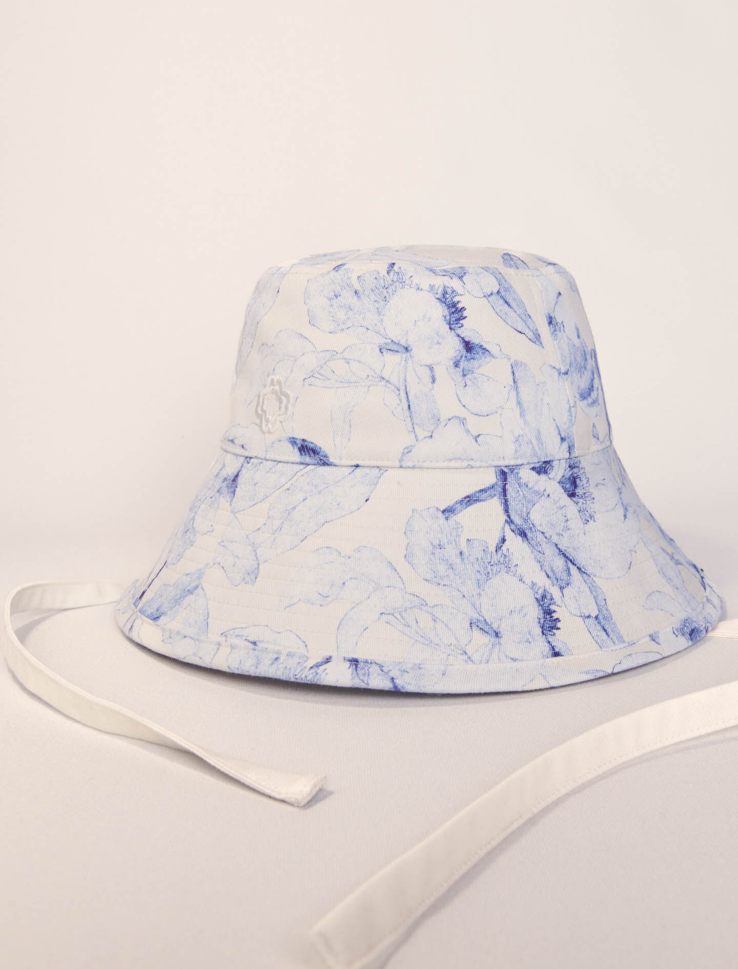 Watercolour themed long bucket hat White For Women | Maje