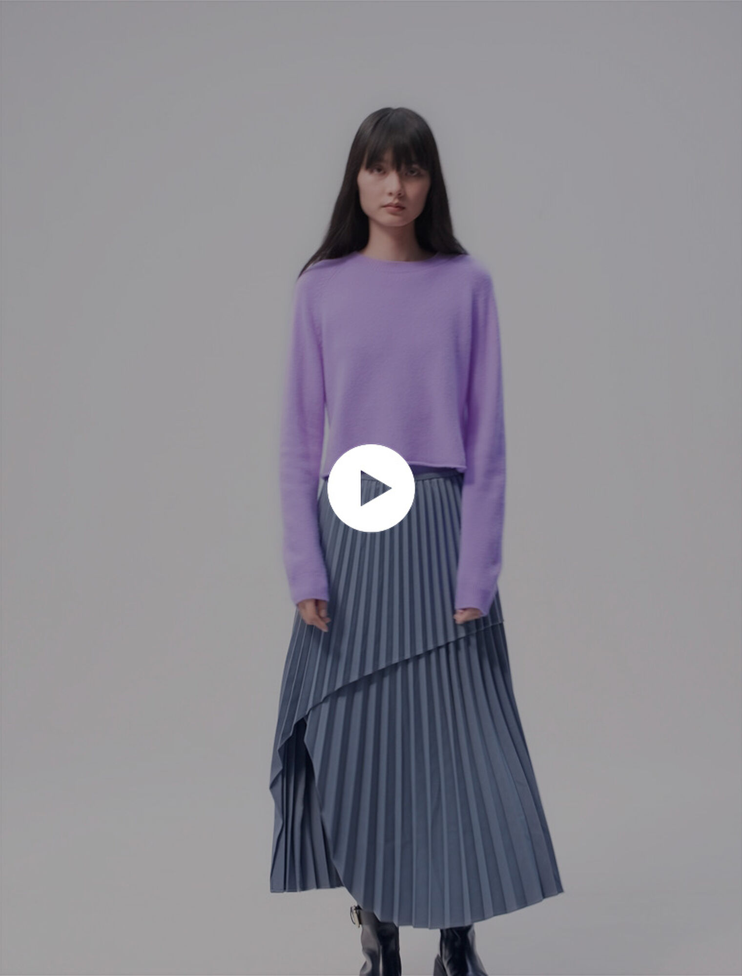 Asymmetrical pleated skirt