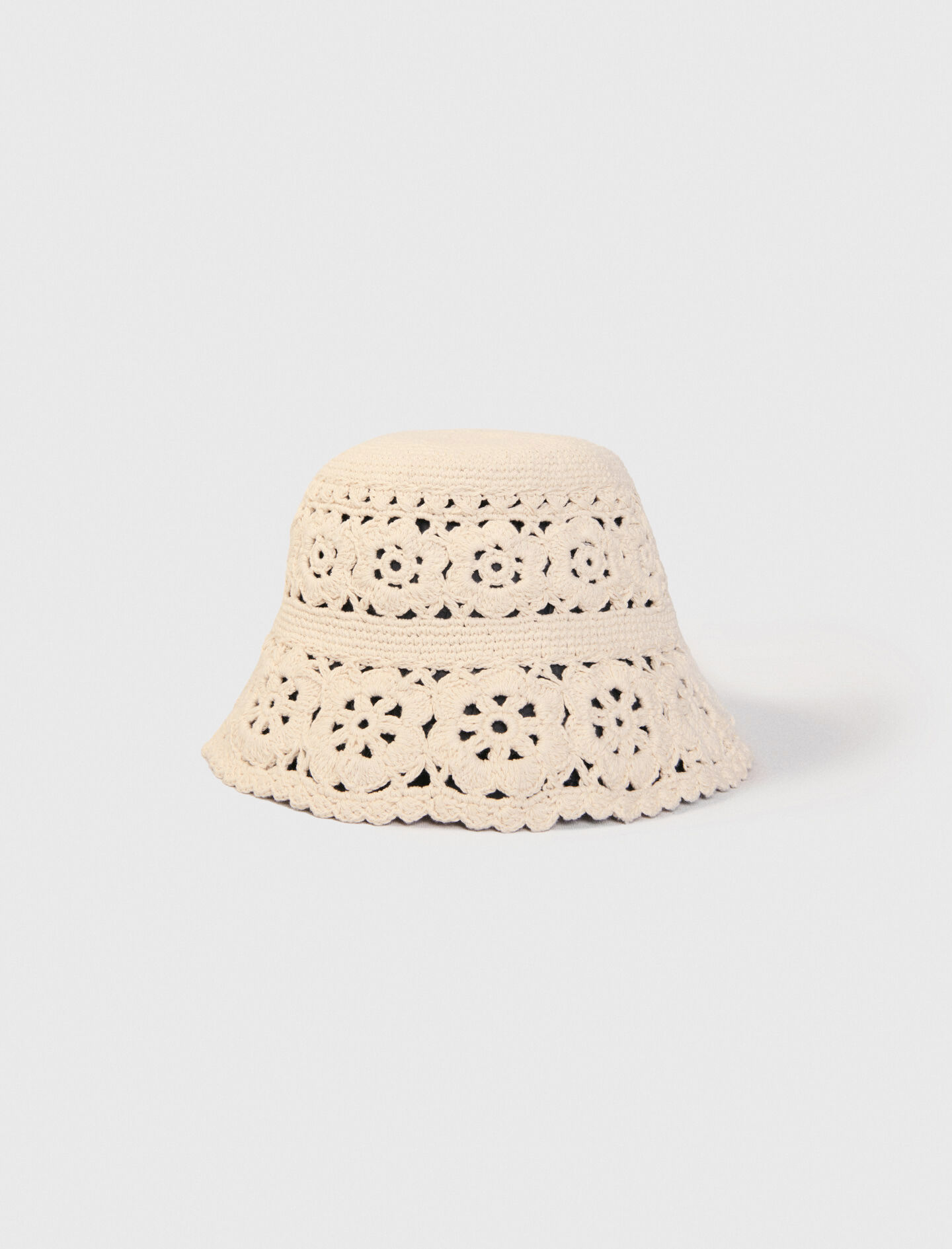 Crochet bucket hat