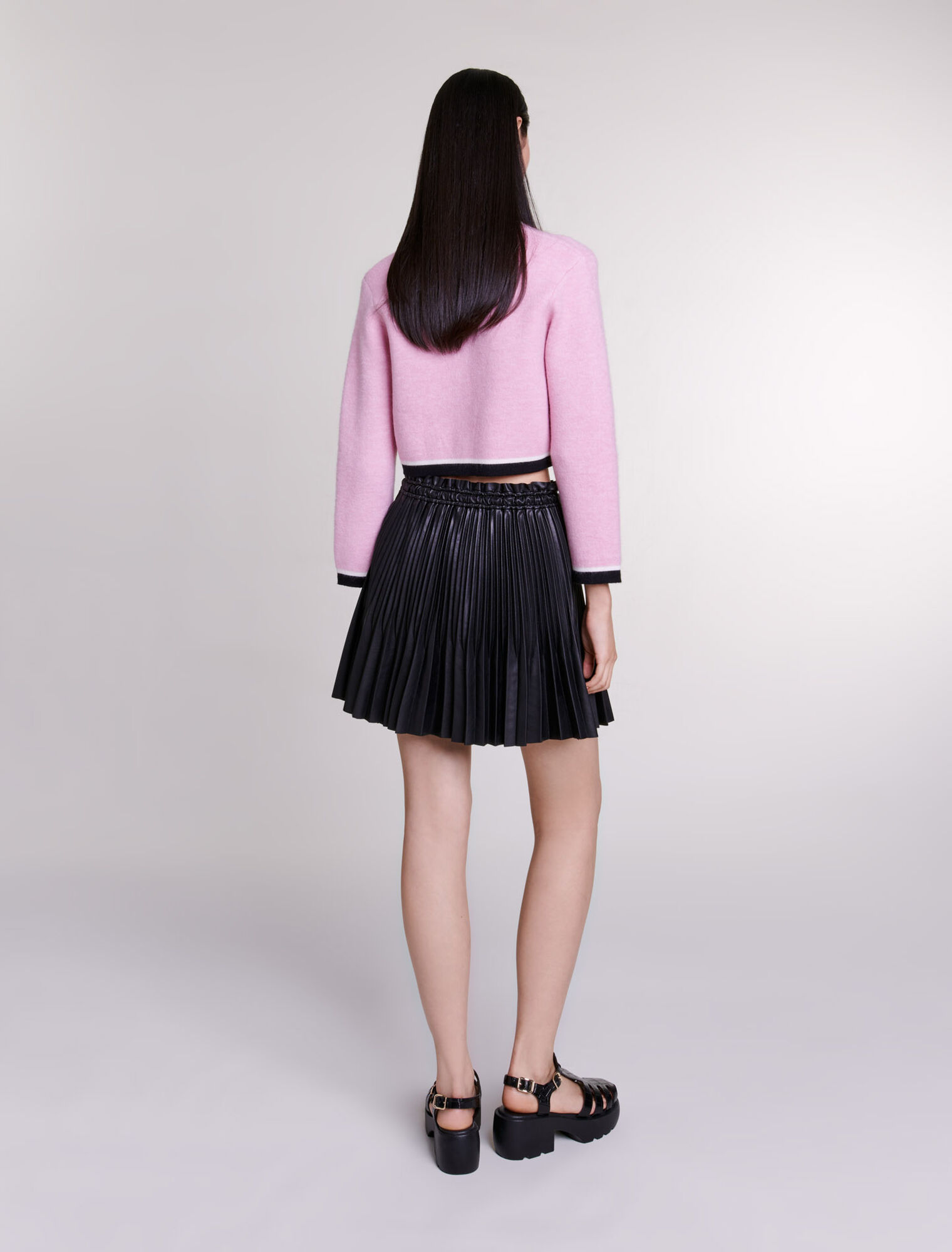 Short pleated skirt
