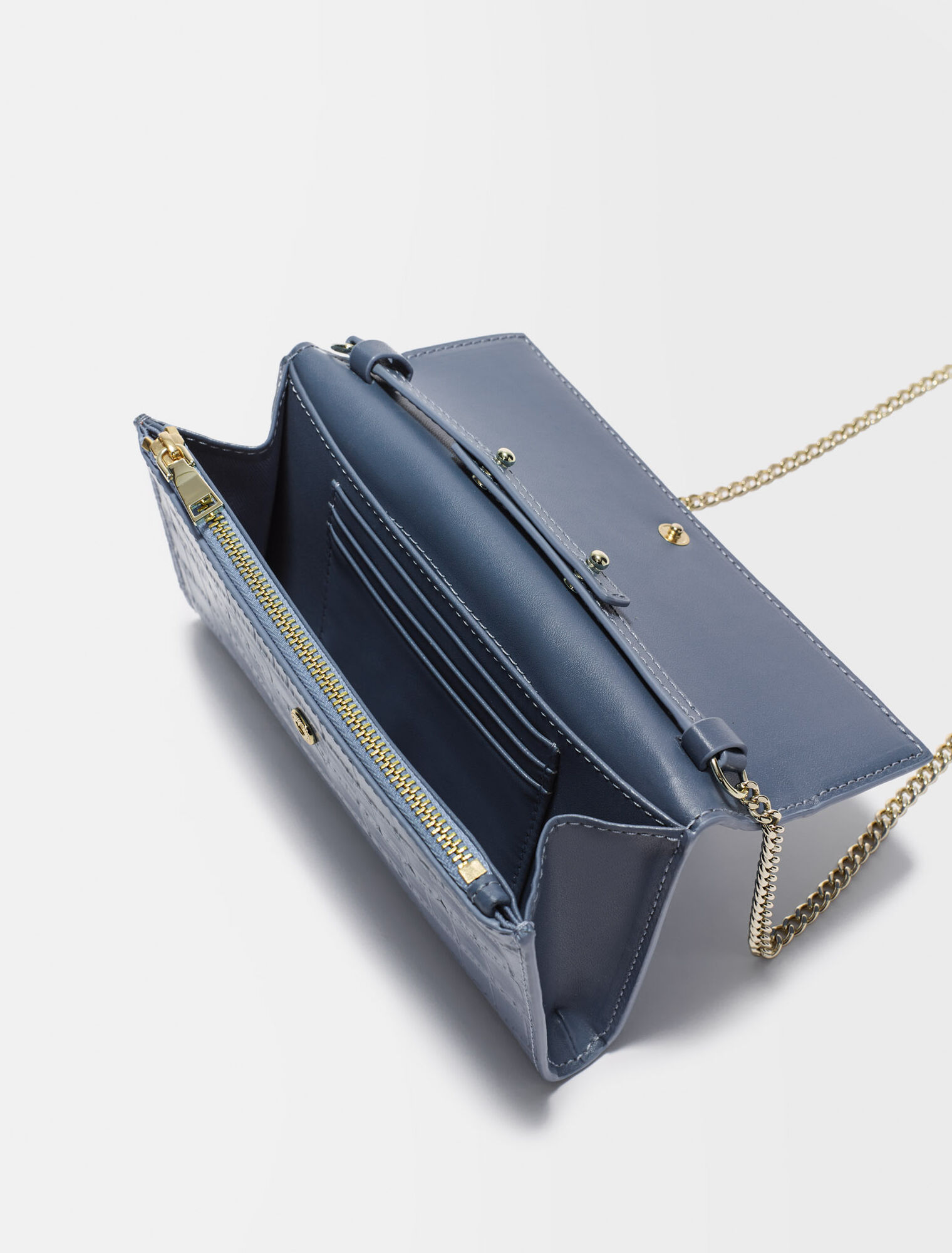 Croco wallet with chain