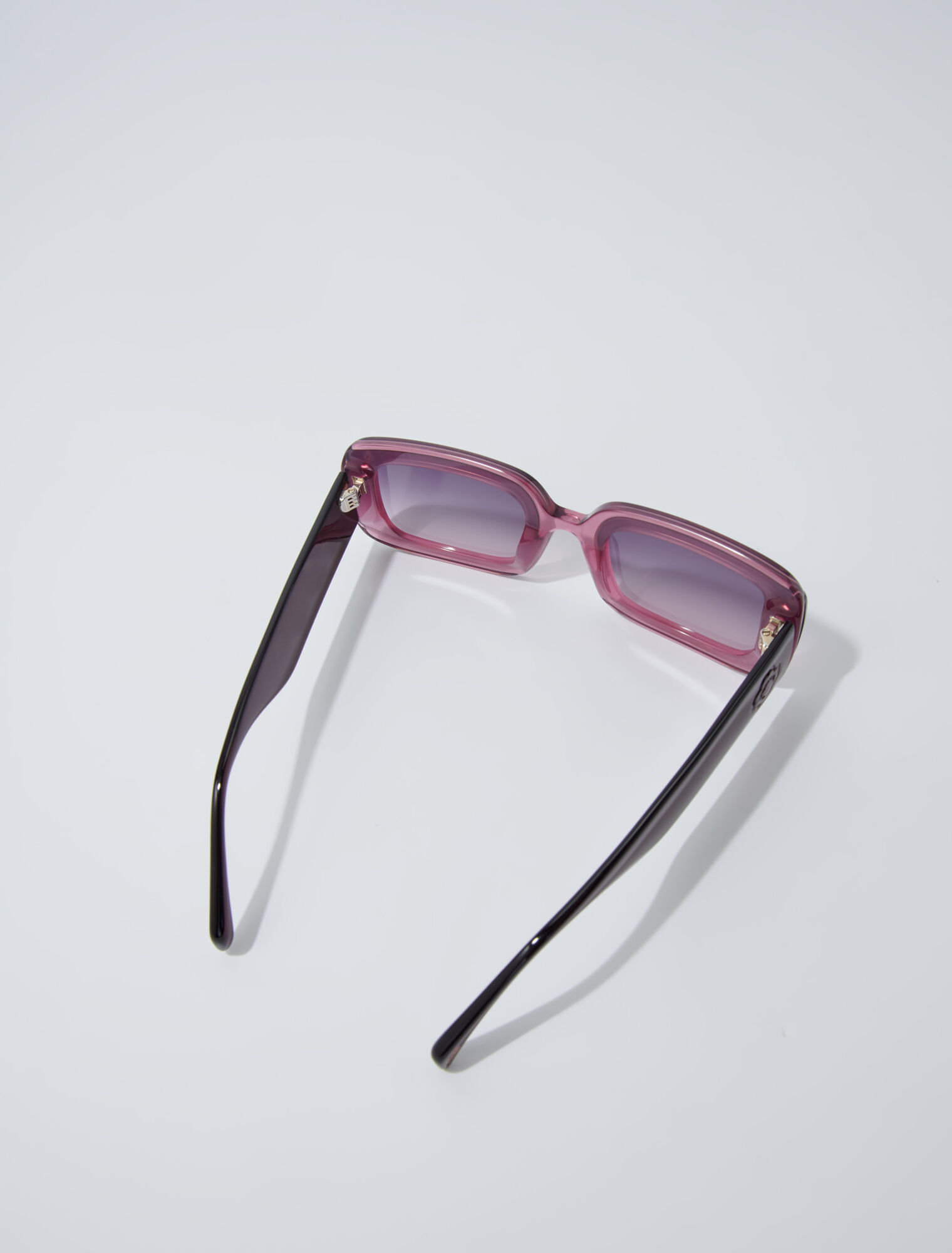 Acetate glasses with smoked lenses