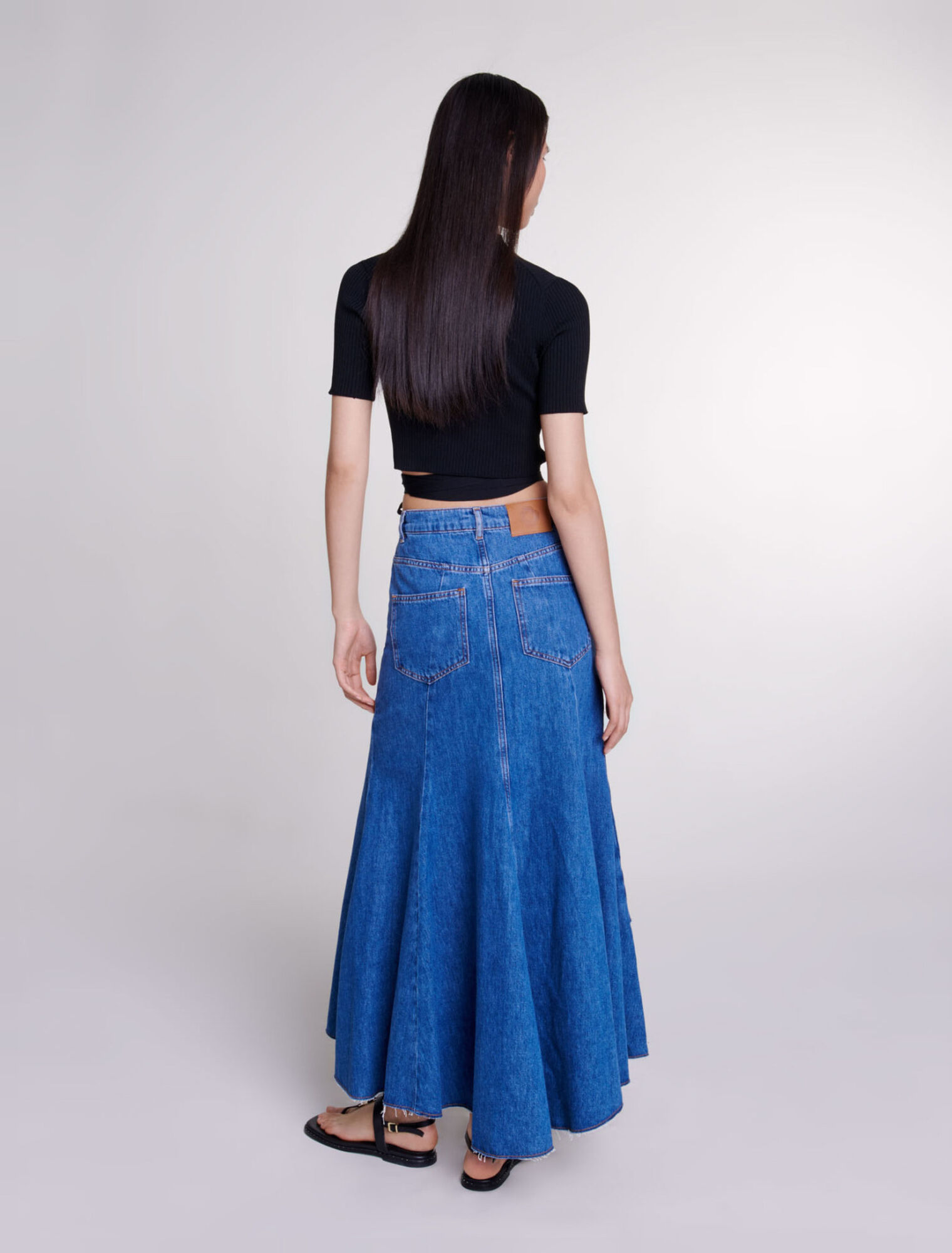Criss-cross cropped top