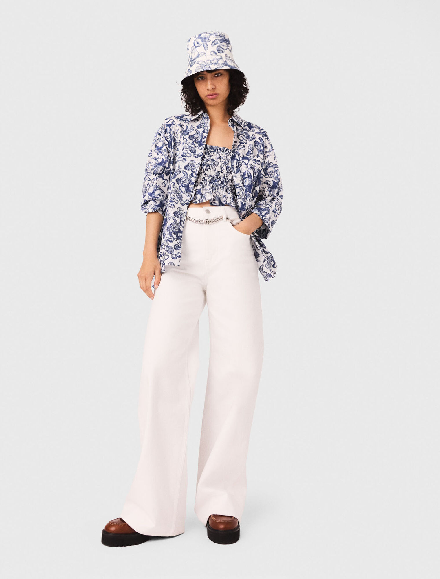 High-waisted wide-leg jeans