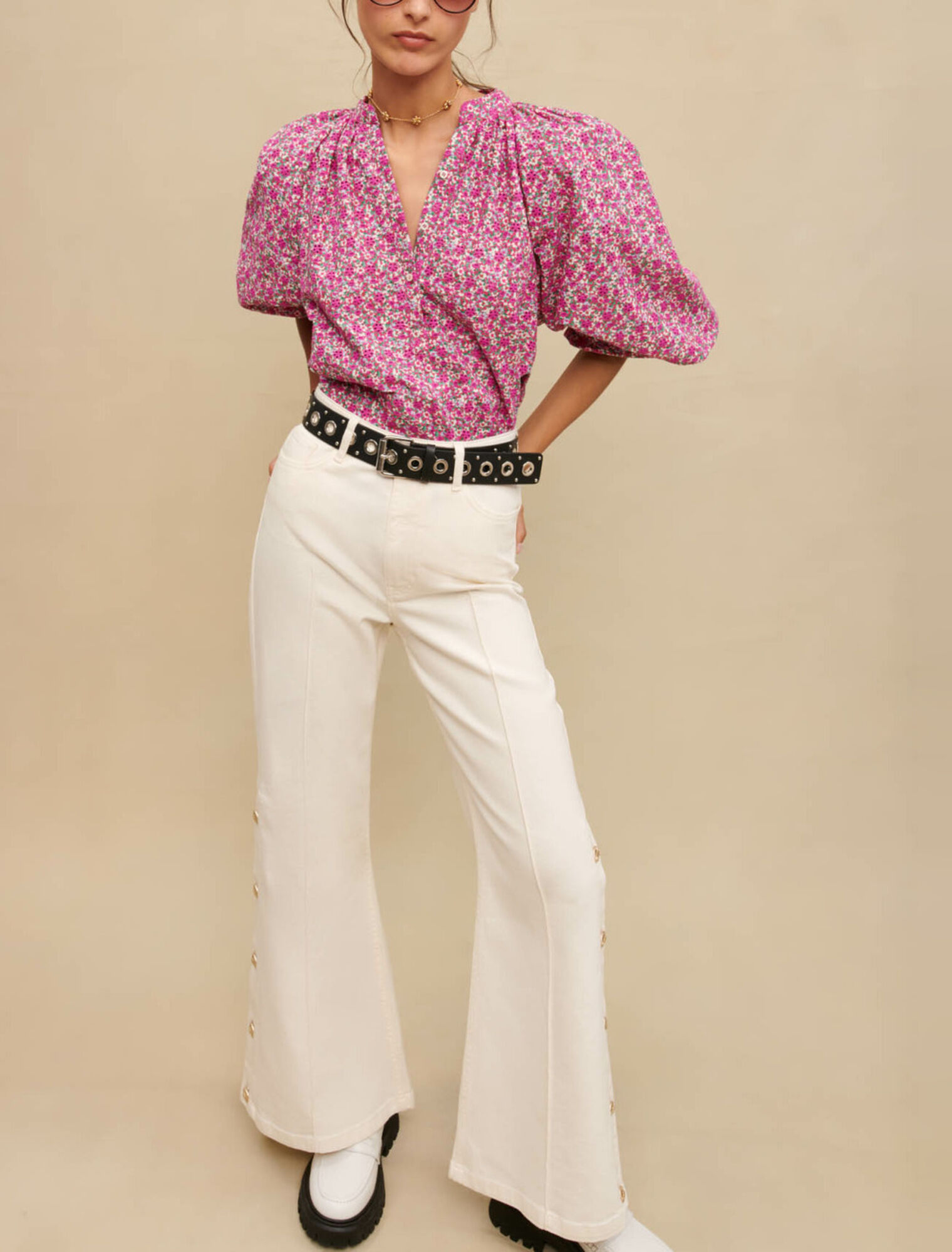 Wide-leg pants with side buttons
