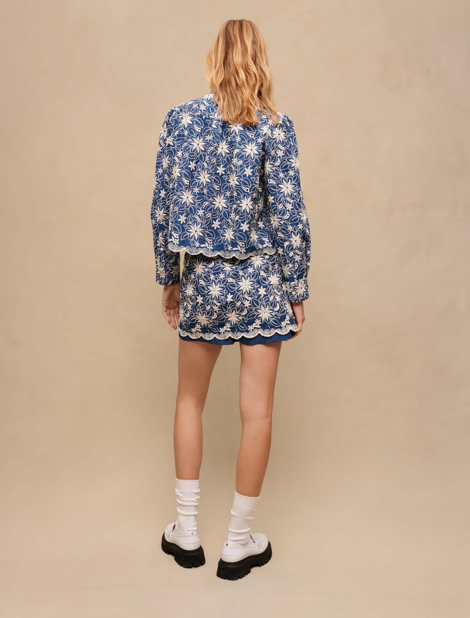 Embroidered cropped jacket