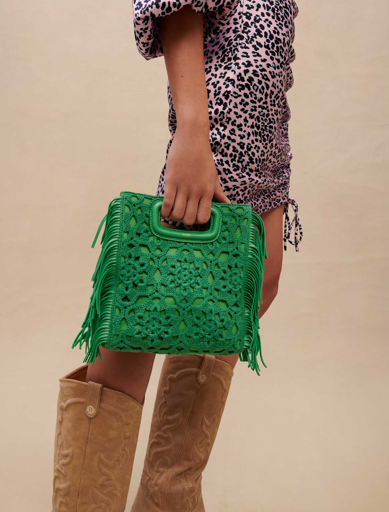 Crochet M bag