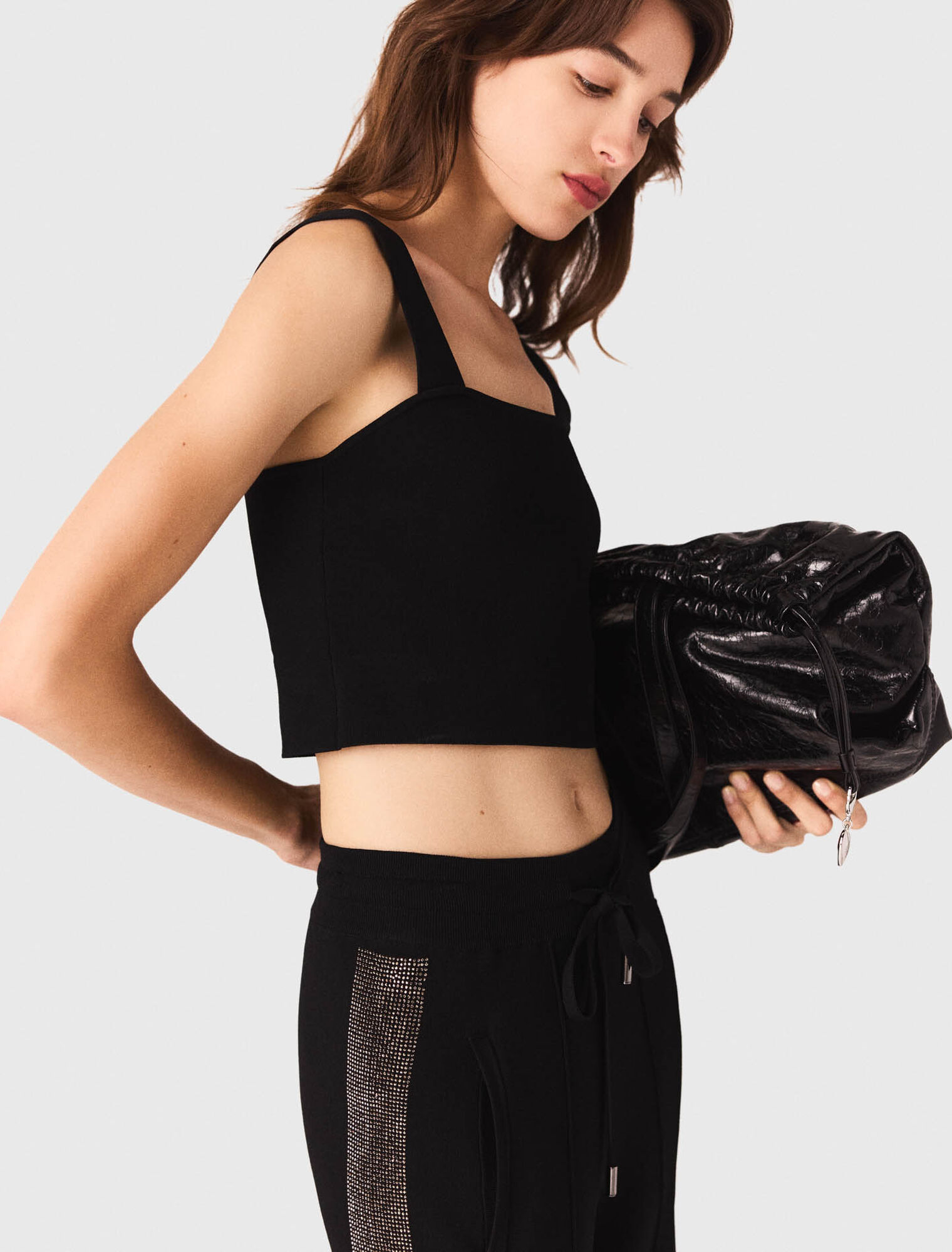 Knitted crop top with straps