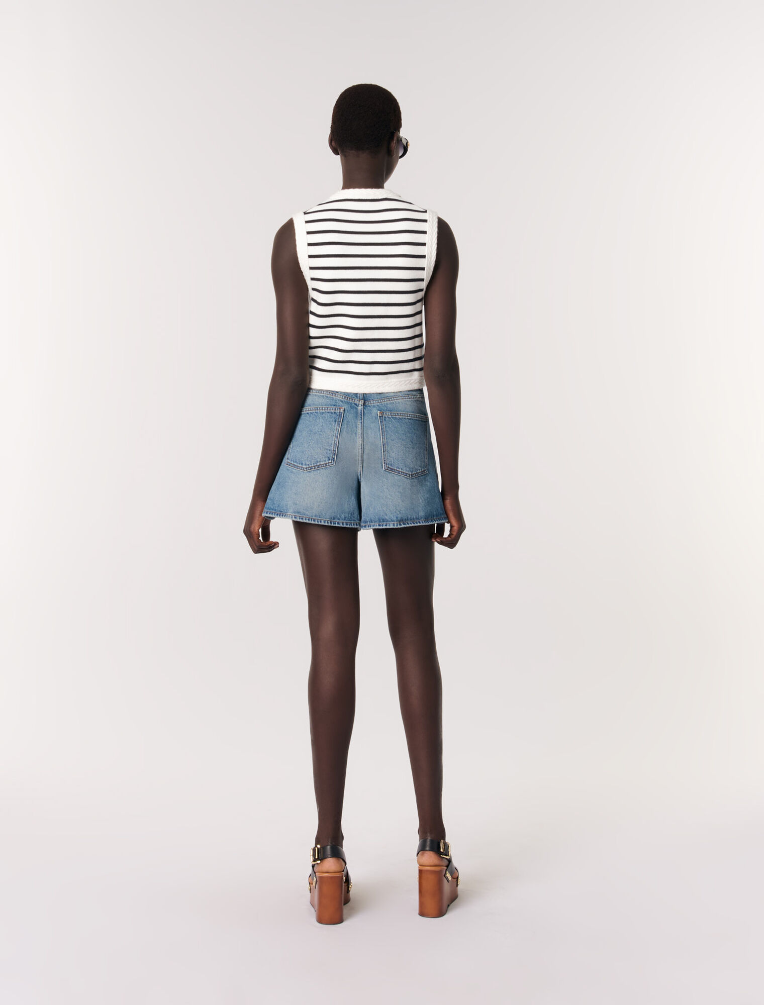 Sleeveless striped cardigan