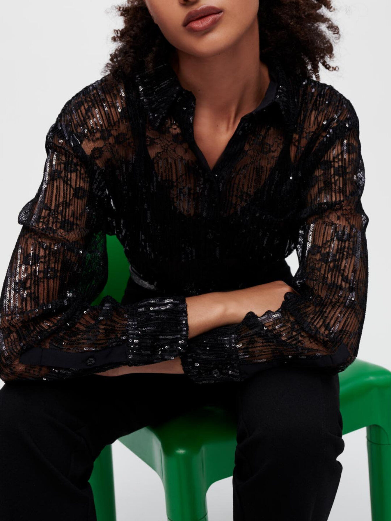 Pleated lace cropped shirt