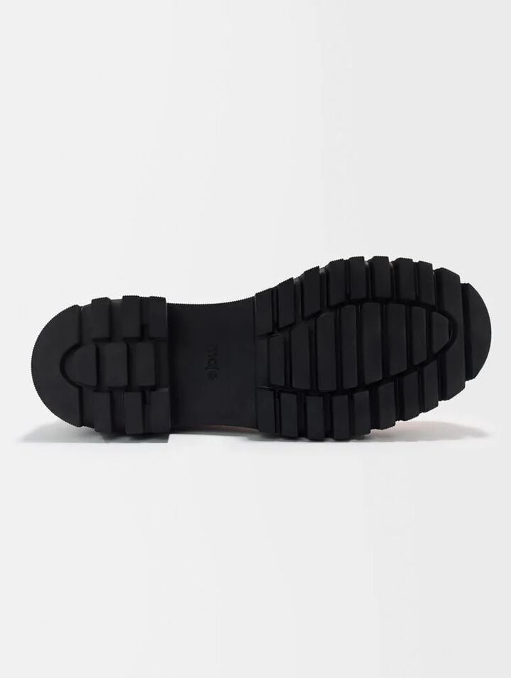 Platform Chelsea boots