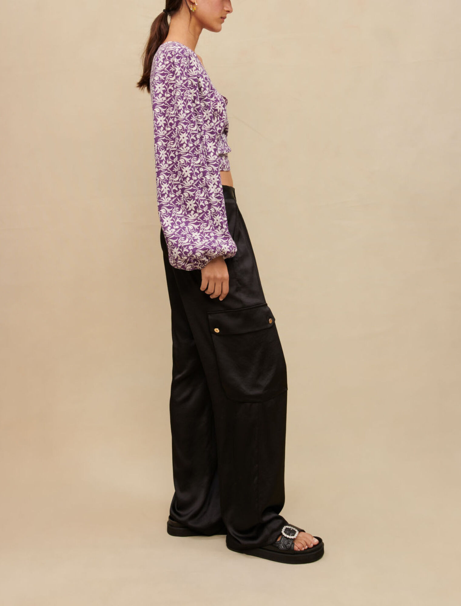 Short top with tie