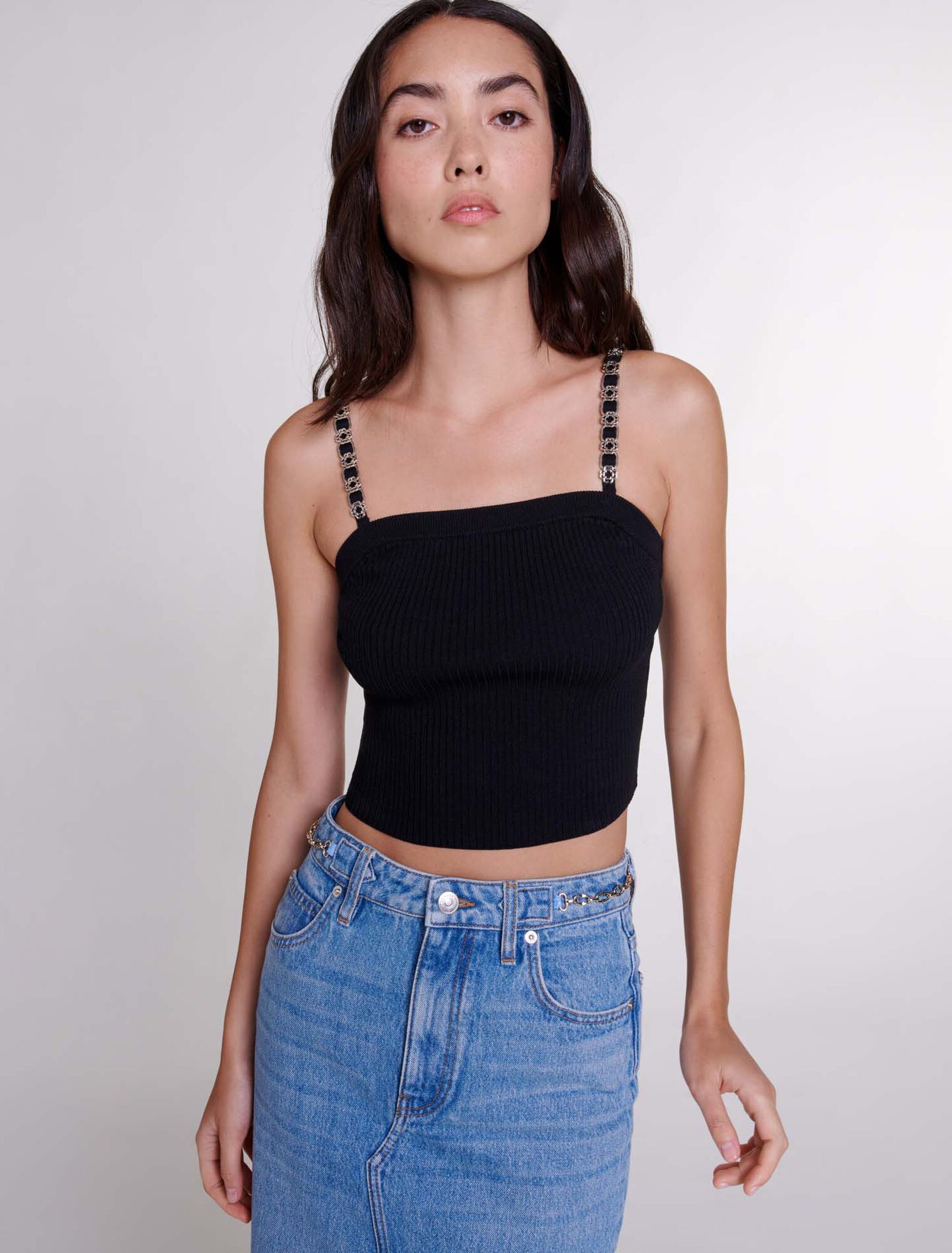 Crop top with removable straps