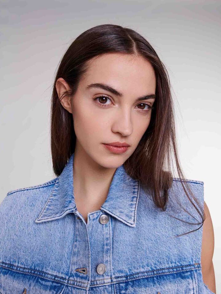 Sleeveless denim jacket