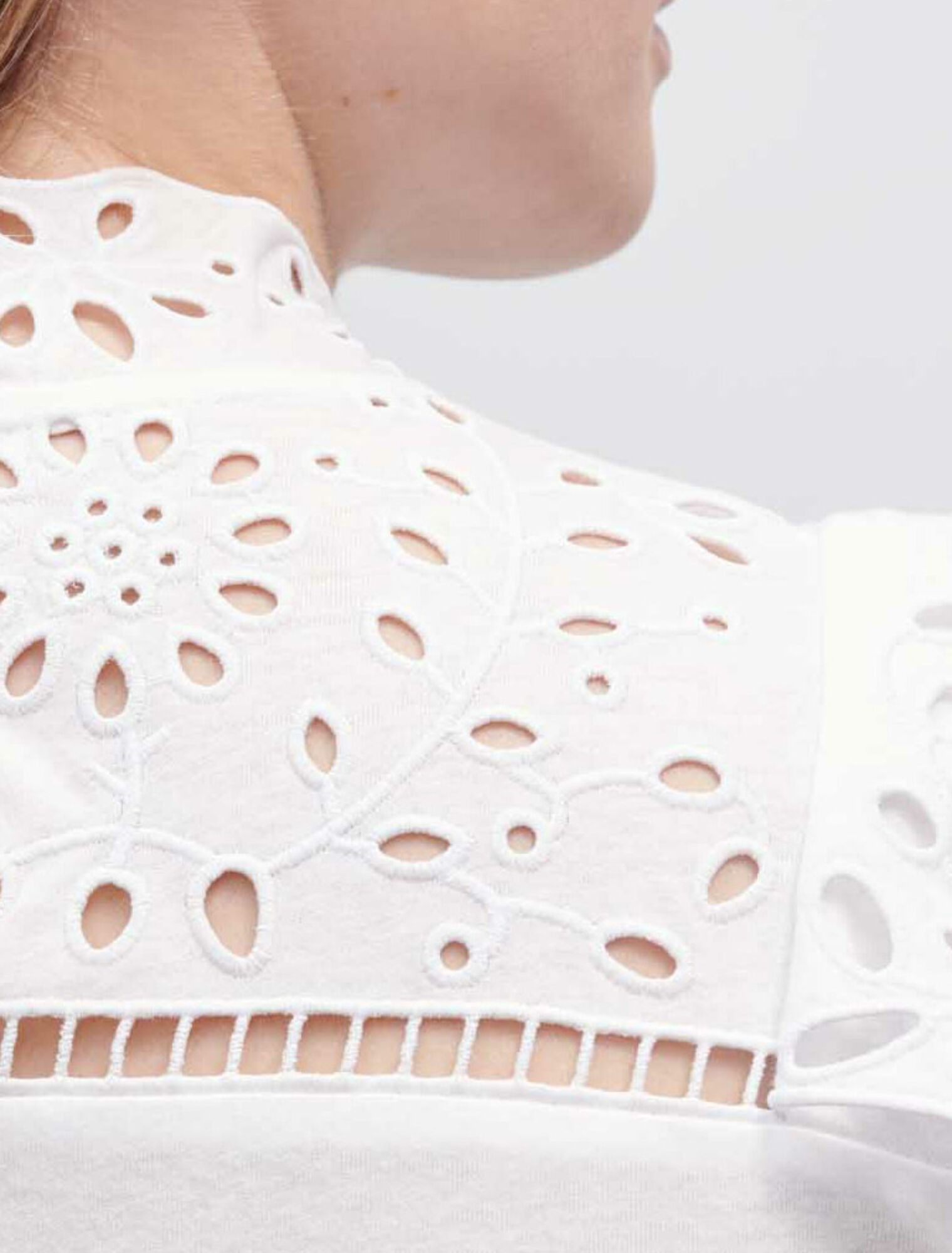 T-shirt with embroidery and frills