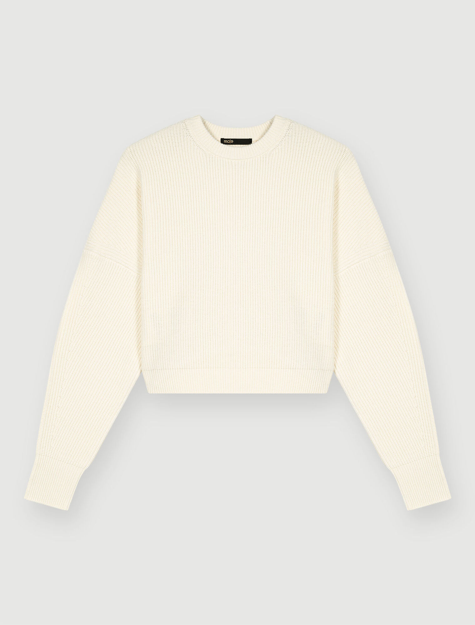 Oversized pullover with raglan sleeves