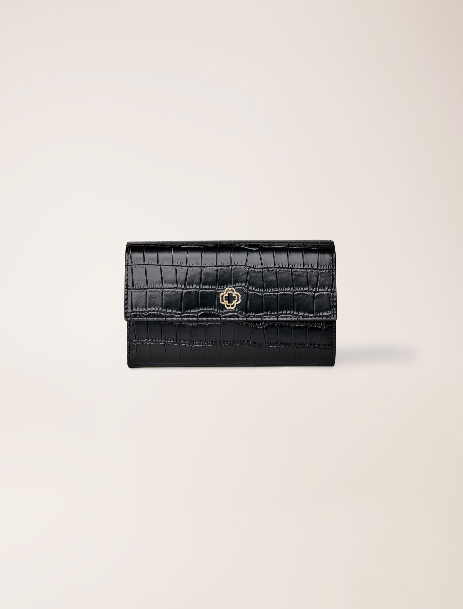 Croc-effect embossed leather bag